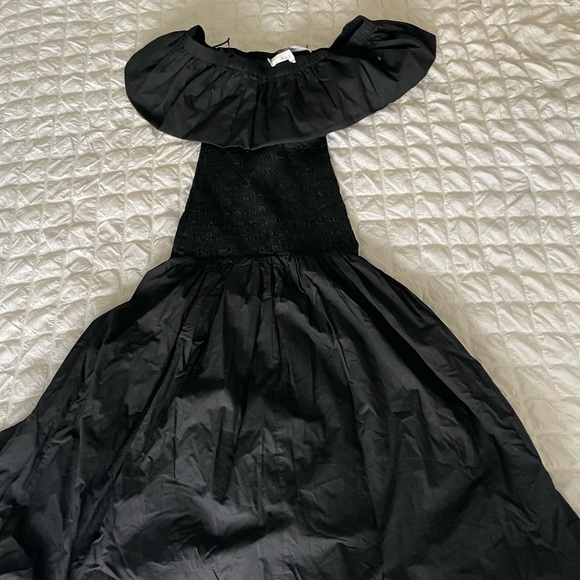 Astr the label black off the shoulder ruffle maxi dress - Picture 9 of 12